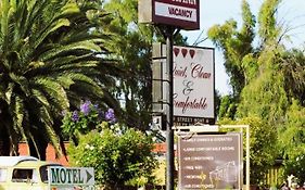 Bakery Park Motor Inn